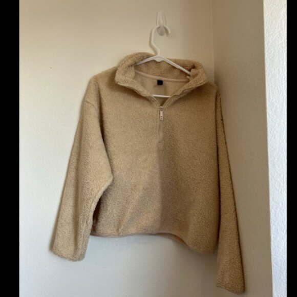 Body brand size Medium Cream-Colored Sweater - Picture 1 of 3